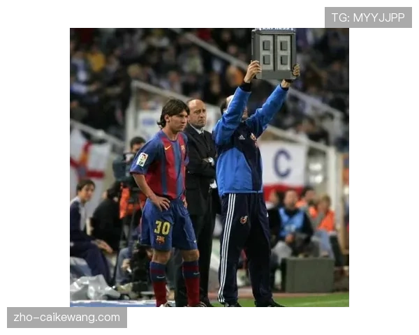 梅西社媒纪念首秀21周年发布怀旧照半小时获百万点赞引发热议