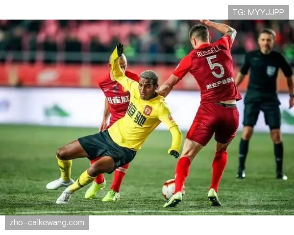 定位球工程化与二次落点争夺 中小球队拉平强弱差距关键